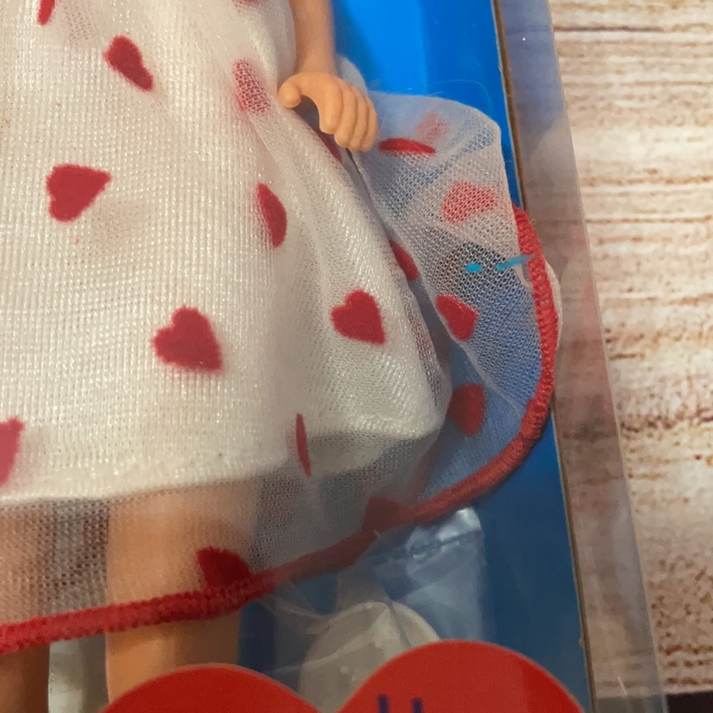 Pretty Hearts Barbie 1991 - Picture 10 of 10